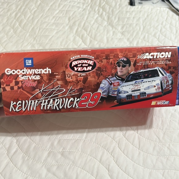 Nascar Kevin Harvick 29 1:24 scale signed - Picture 3 of 10